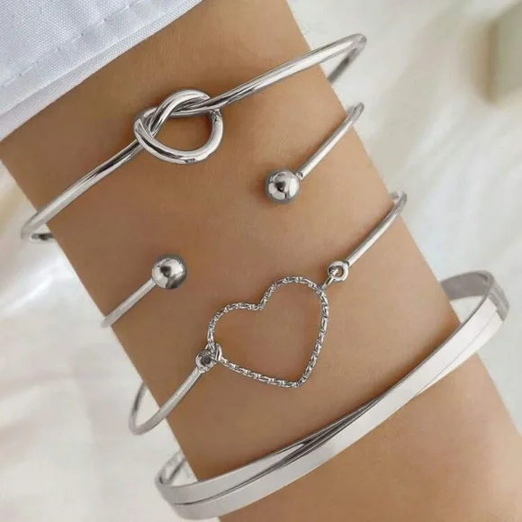 Elegant Silver gray Heart Bracelet Set - Picture 1 of 7
